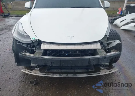 2022 Tesla Model Y Performance Dual Motor All-Wheel Drive from USA, damaged, VIN 7SAYGDEF7NF517939
